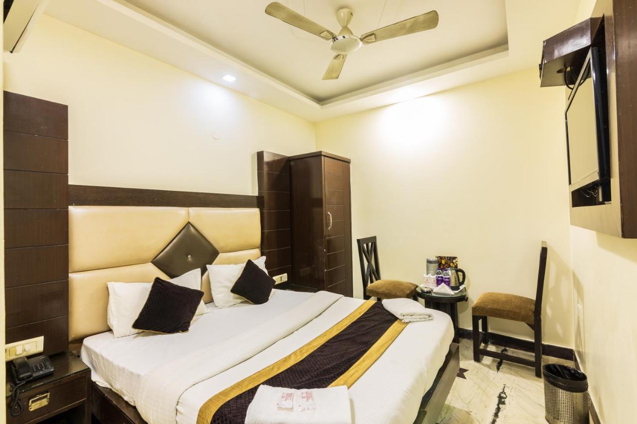 Hotel Grand Shyam- In Front Of New Delhi Railway Station-Couple Friendly نيودلهي المظهر الخارجي الصورة